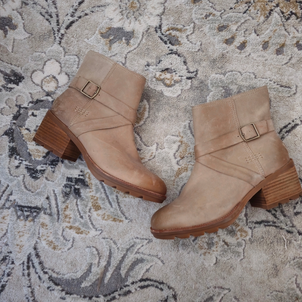 Sorel Cate Ankle Boots